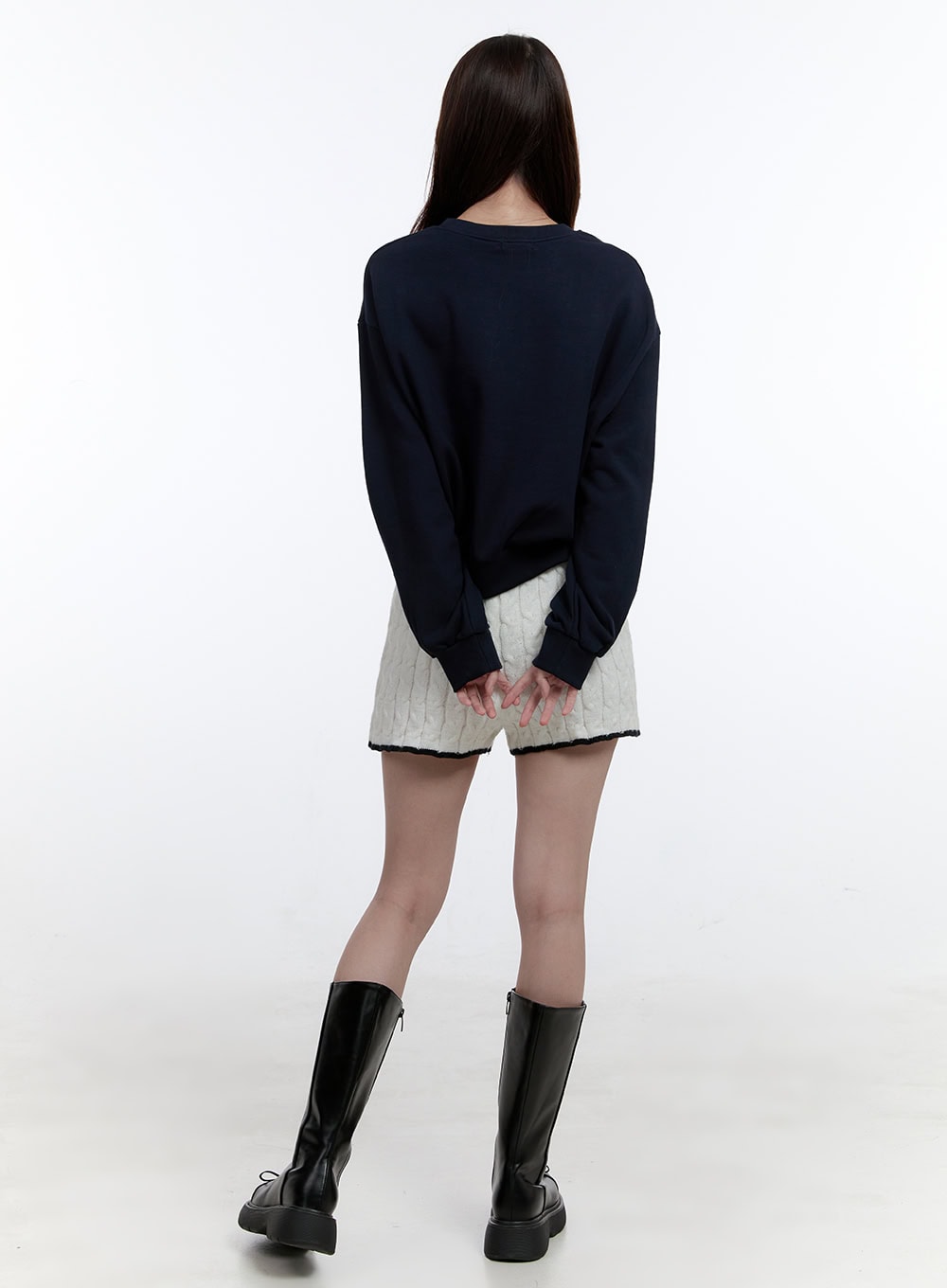 Cozy Ribbon Lettering Sweatshirt OO407