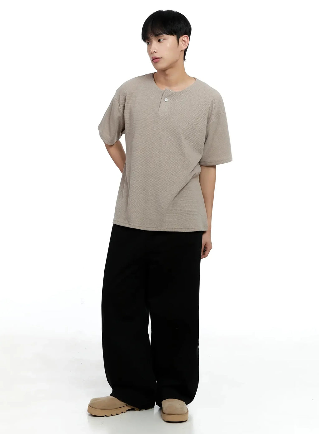 Men's Textured Henley T-shirt IG520