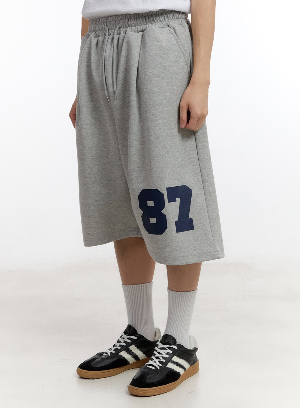 Men's Graphic Wide-Fit Sweat Shorts IA504