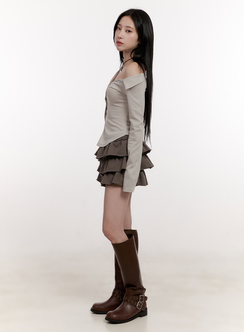 Asymmetric Buttoned Slim-Fit Cardigan CJ531