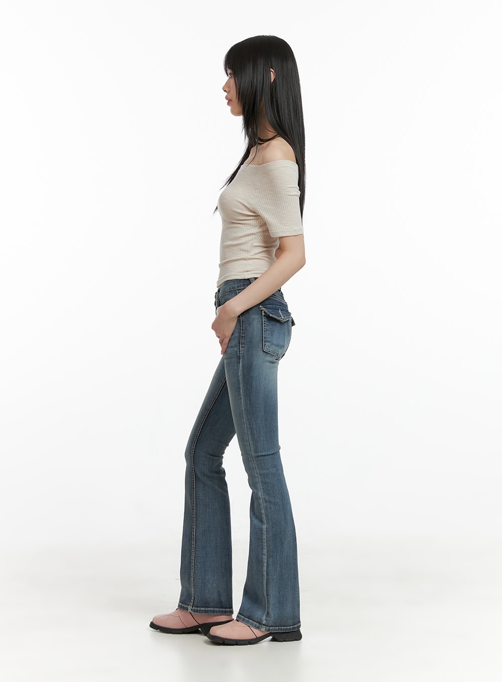 Tight Fit Low Waist Bootcut Jeans CL403