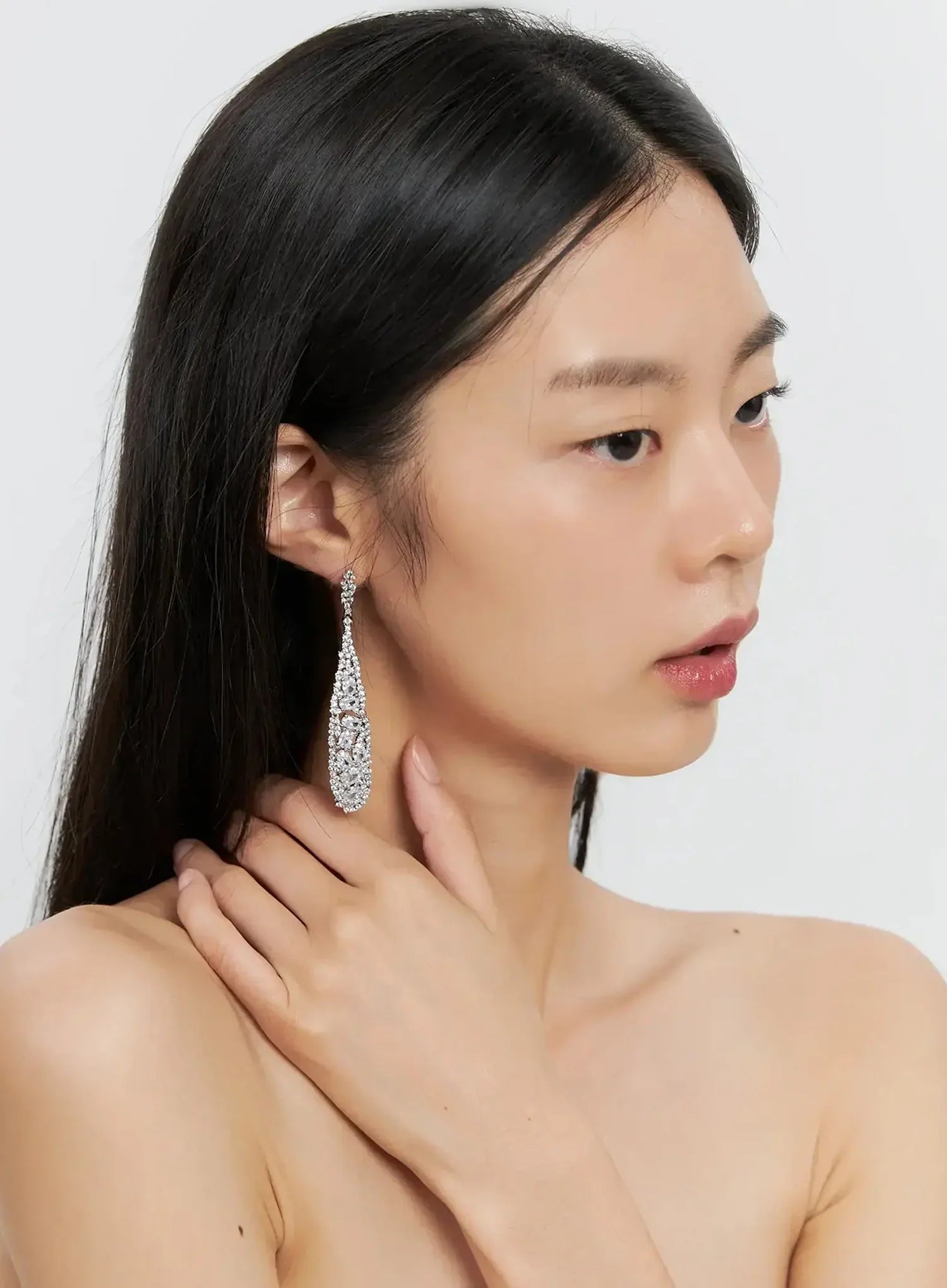 Elegant Teardrop Earrings IS515