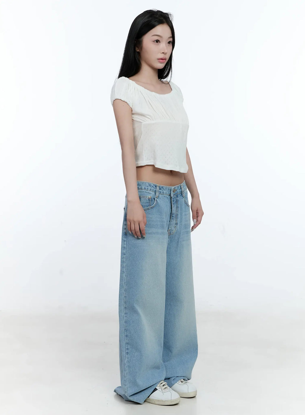 Off-Shoulder Eyelet Puff-Sleeve Top CL530