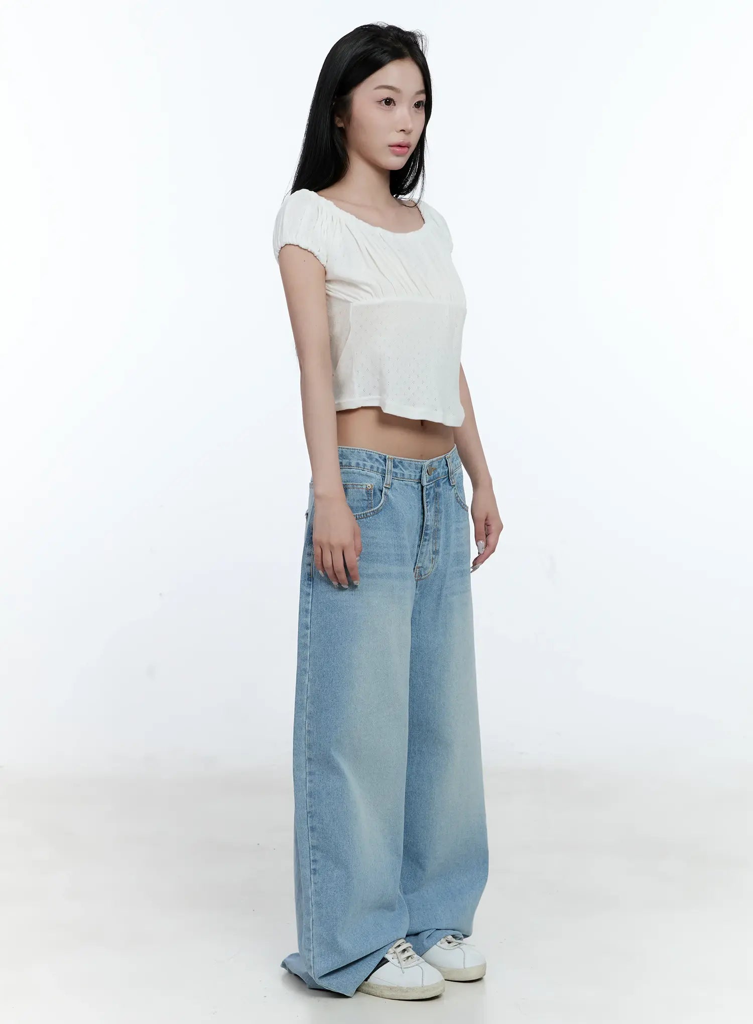 Off-Shoulder Eyelet Puff-Sleeve Top CL530