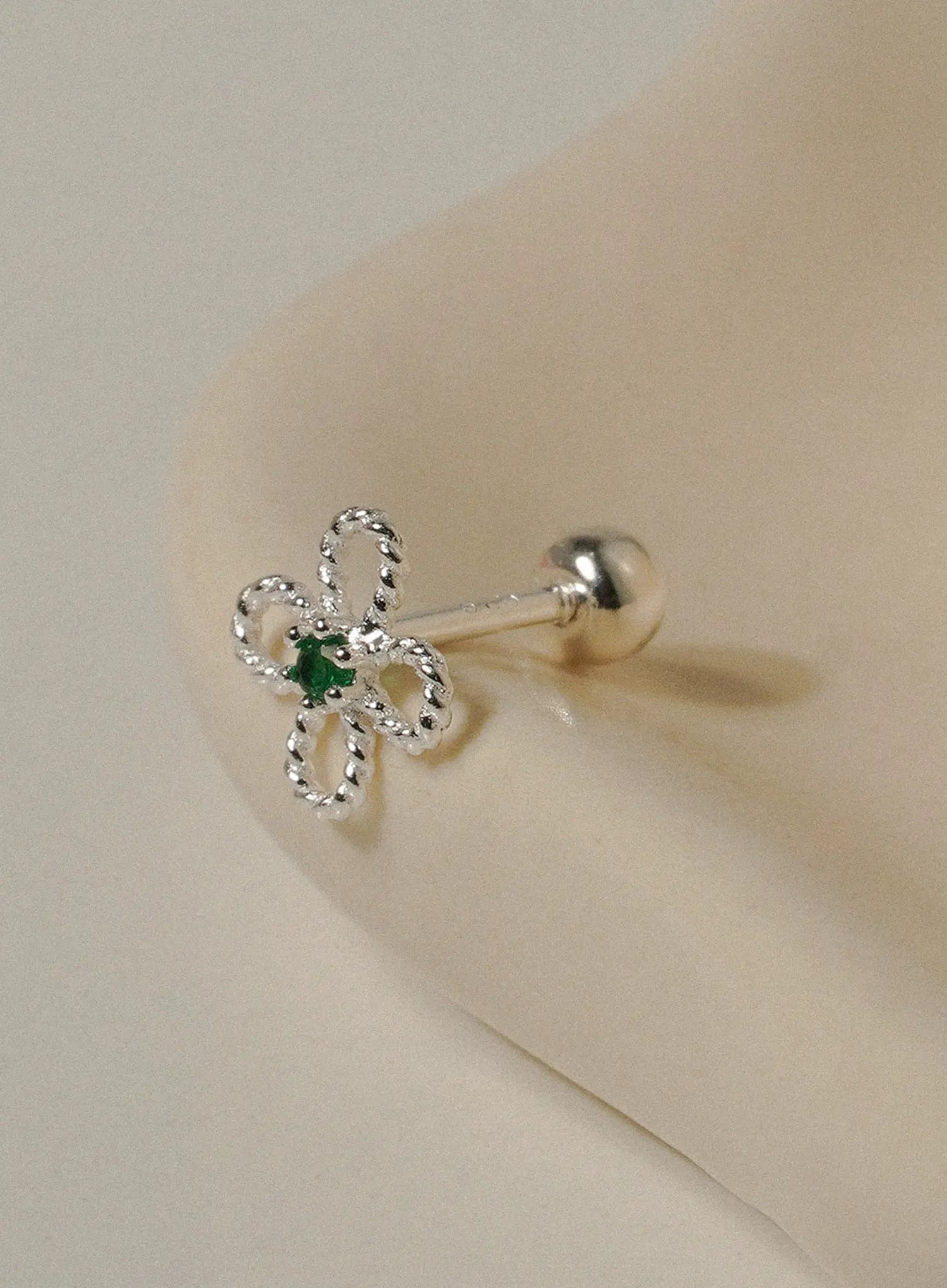 Lessing Woven Bloom Piercing (1pc) IU506