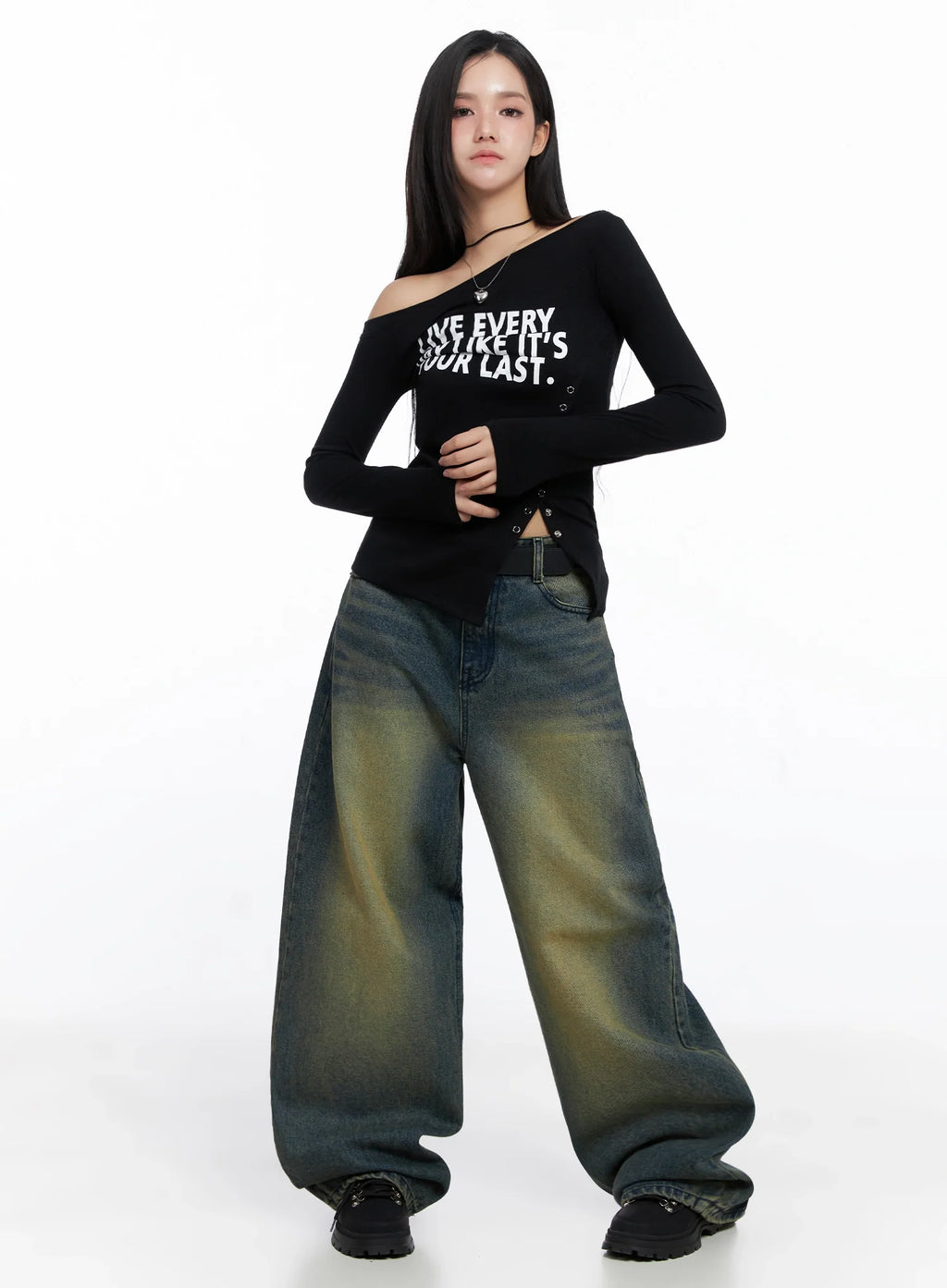 Off-Shoulder Graphic Long Sleeve Tee IS525