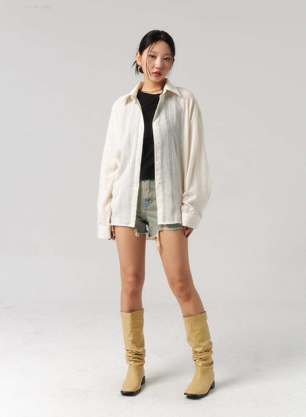 Light Ripped Denim Shorts CU327