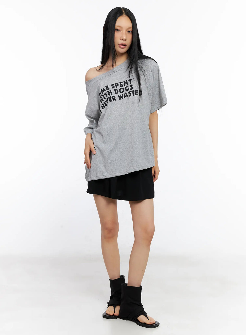 Off-Shoulder Relaxed-Fit Graphic Tee CL530