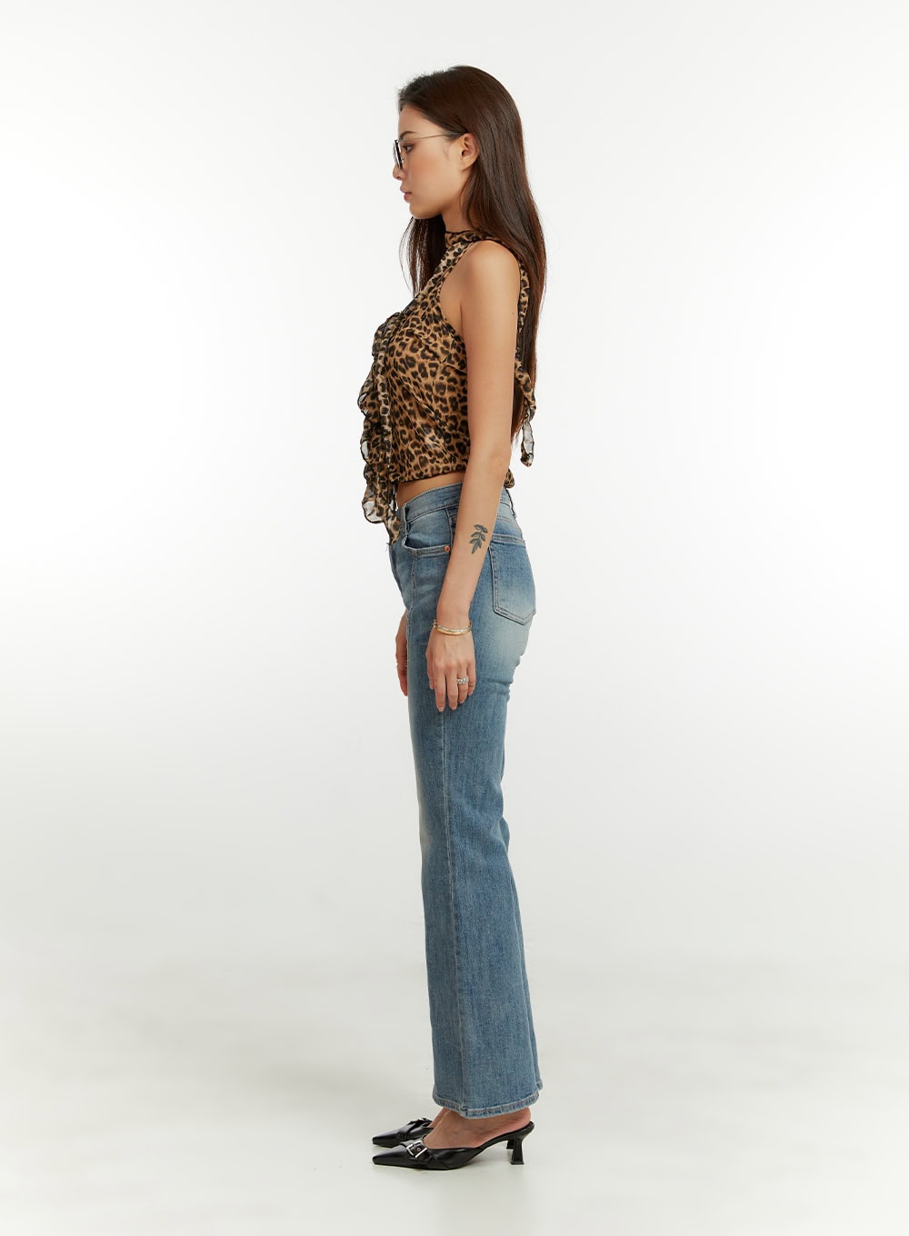 Stitch Detail Bootcut Jeans CU421