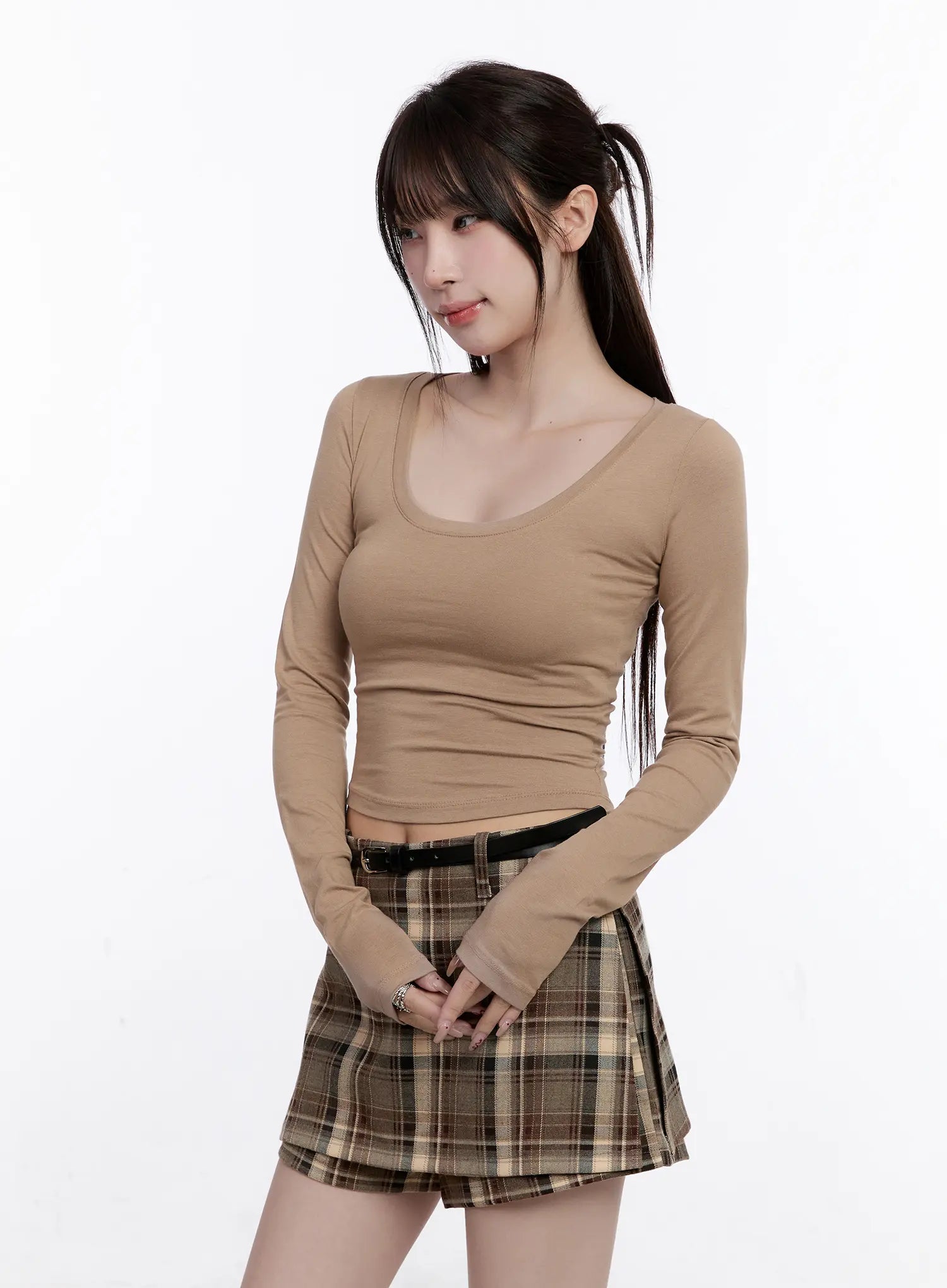 Slim-Fit Cropped Long Sleeve Top CO501