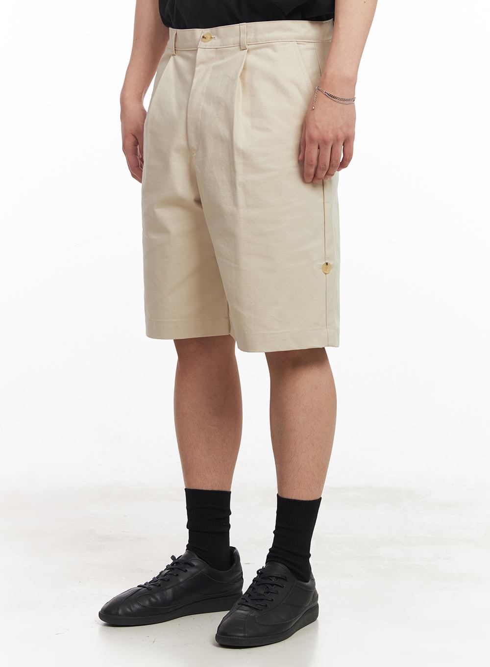 Men's Roll-Up Cotton Shorts (Light beige) IA529