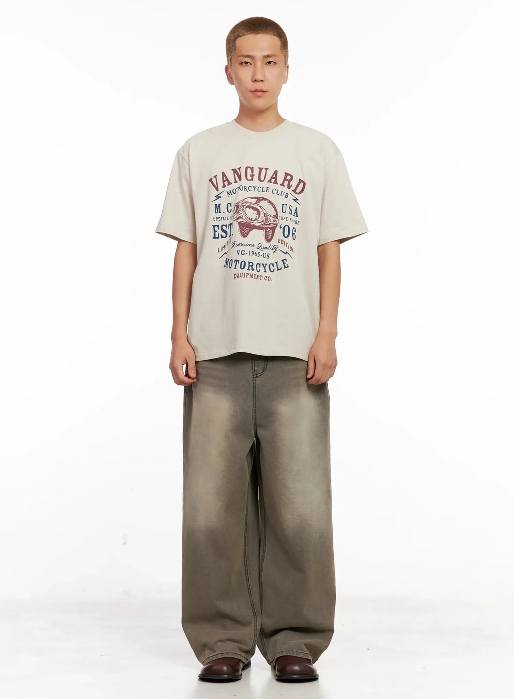 Men's "Vanguard" Graphic Tee IL521