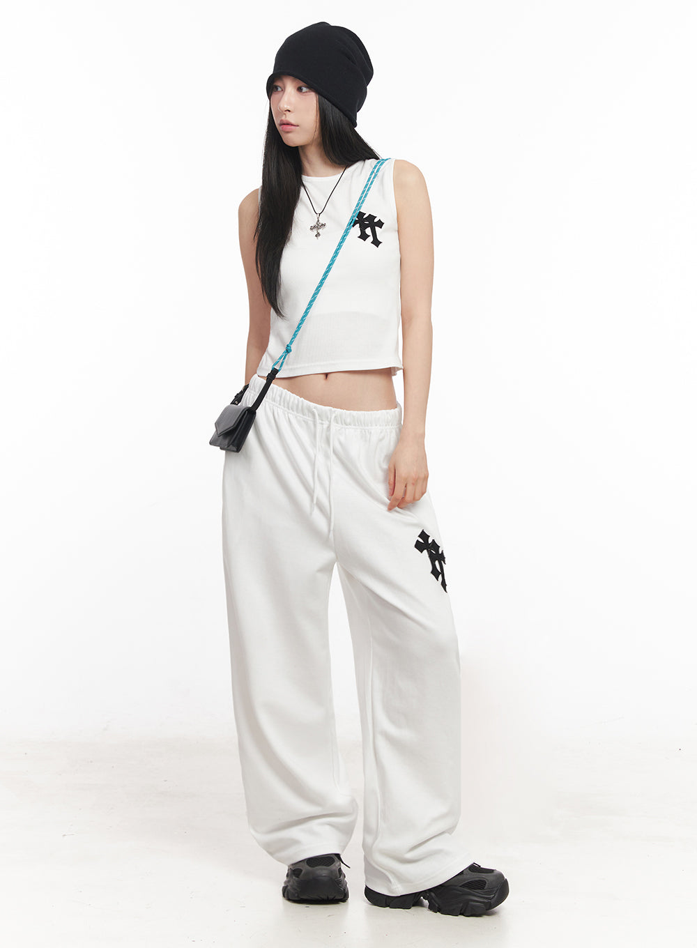 Patched Chic Sleeveless Top IY516