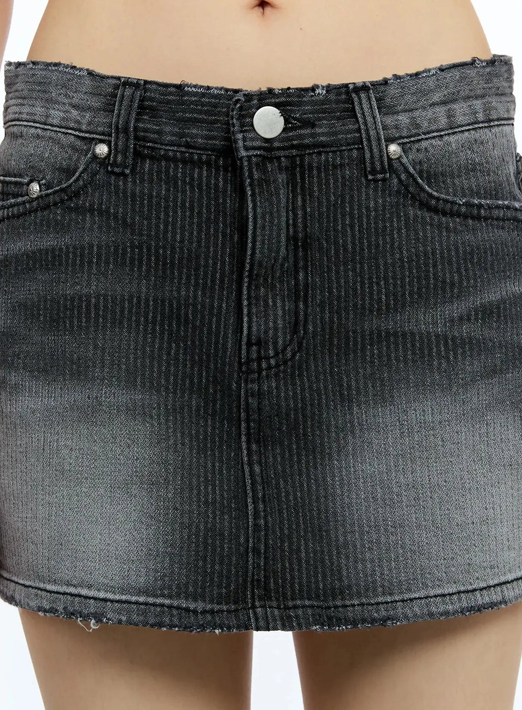 Washed Low-Rise Denim Mini Skirt IU525