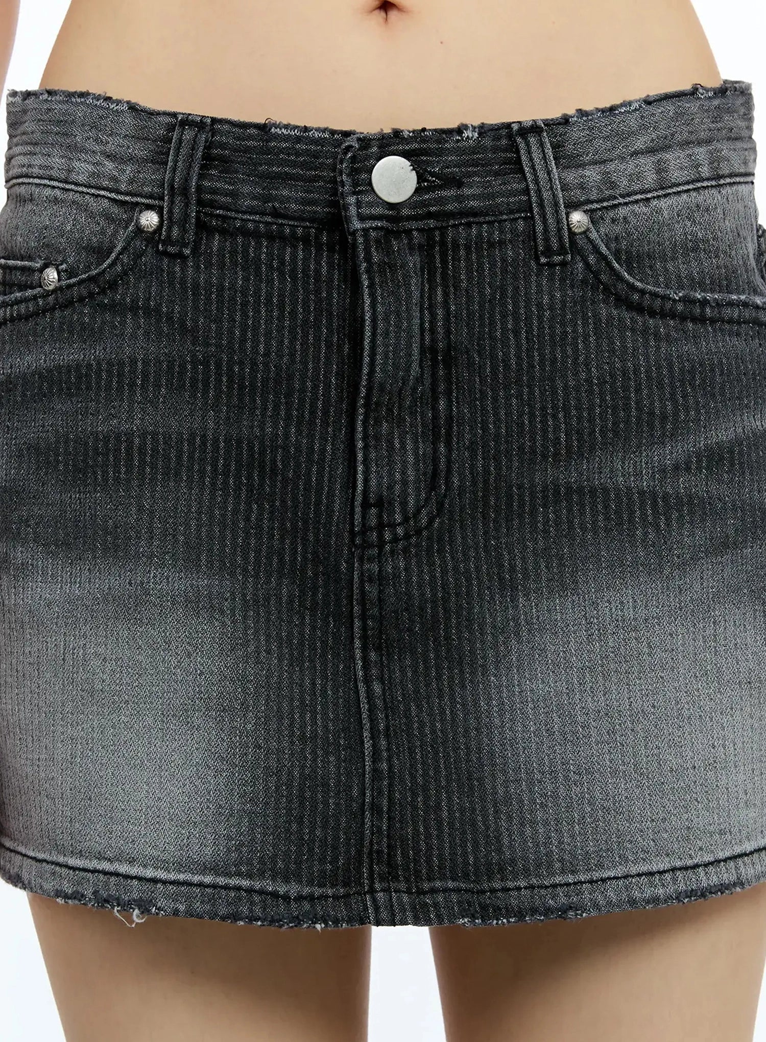 Washed Low-Rise Denim Mini Skirt IU525