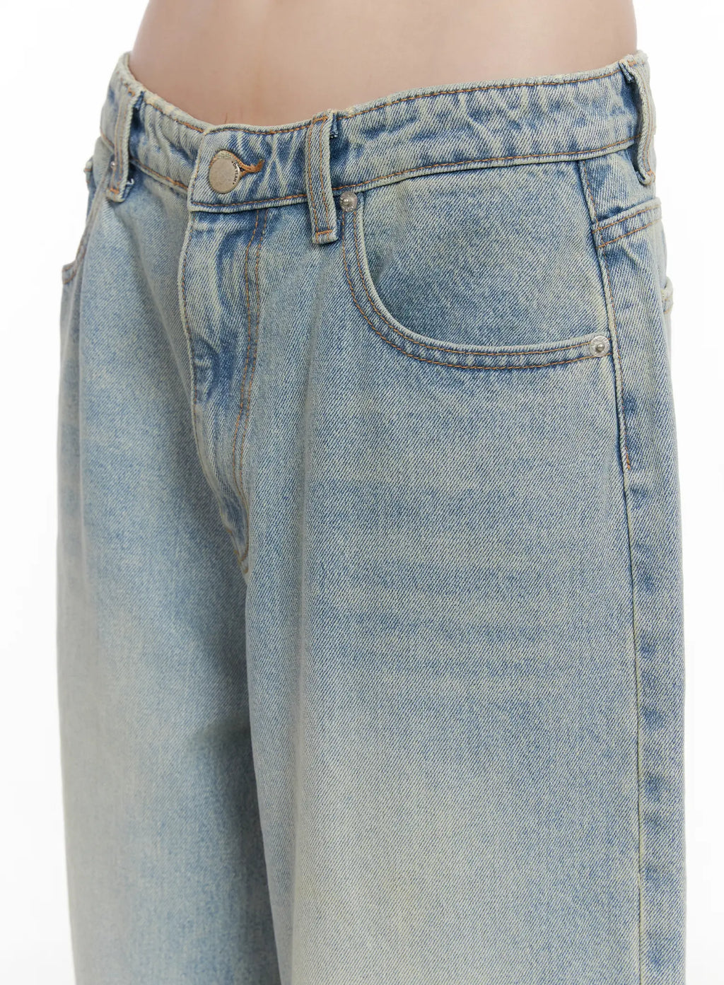 Lilly Light Wash Baggy Jeans CG519