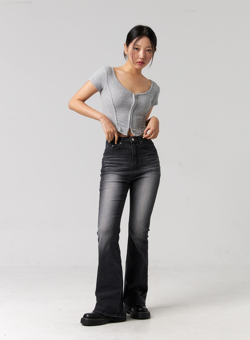 Modern Slim Bootcut Jeans CG319