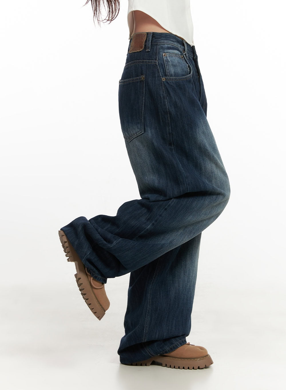 Jessica Wide-Fit Denim Jeans CN426