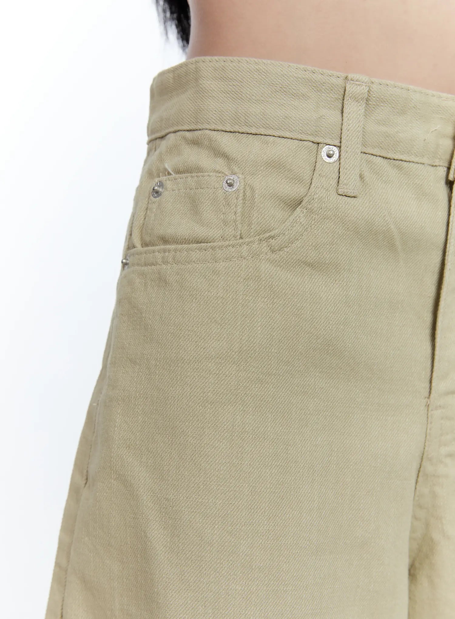 Wide-Leg Bermuda Shorts CG501