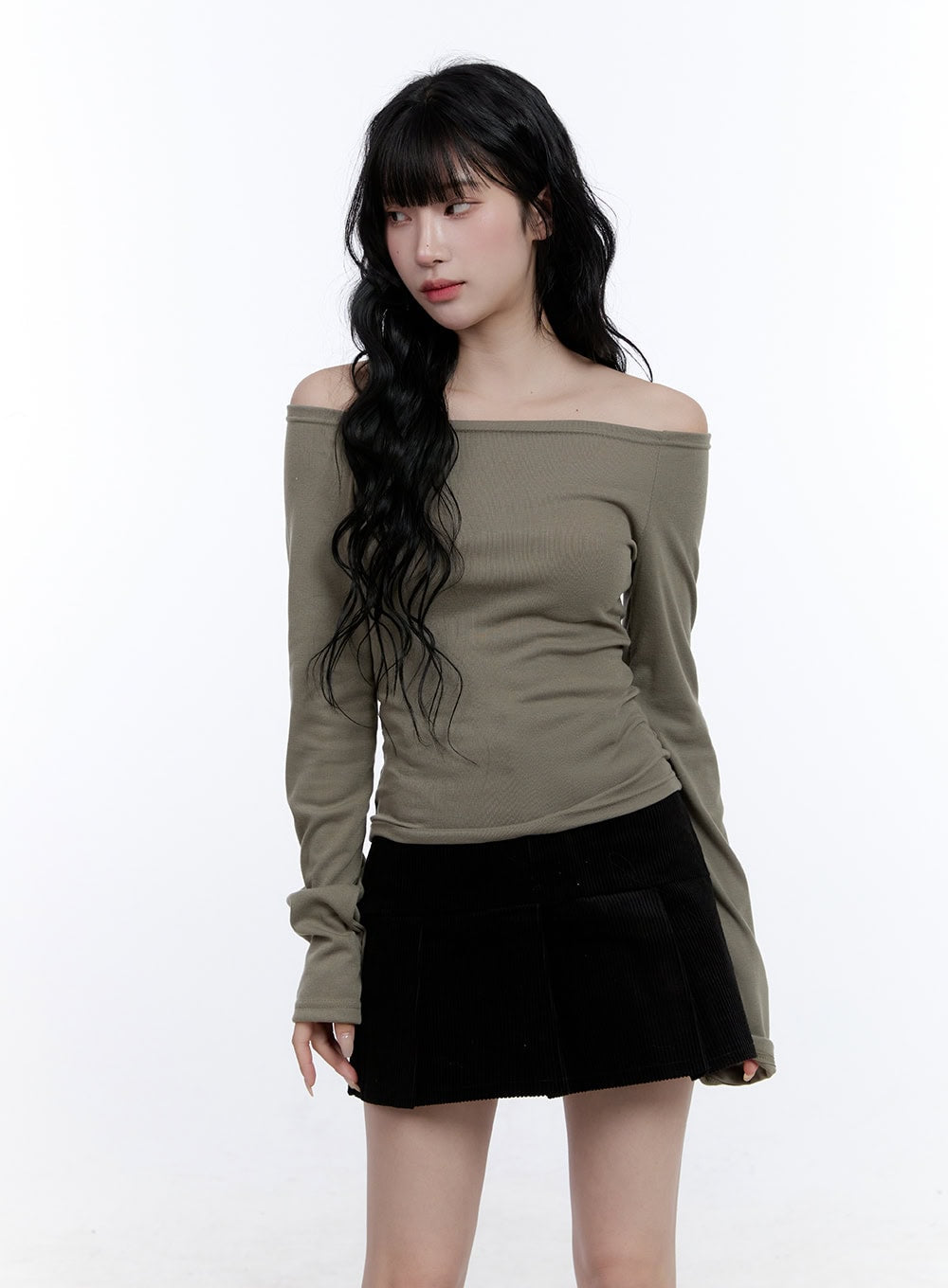 Essential Off-Shoulder Long Sleeve Top CD419