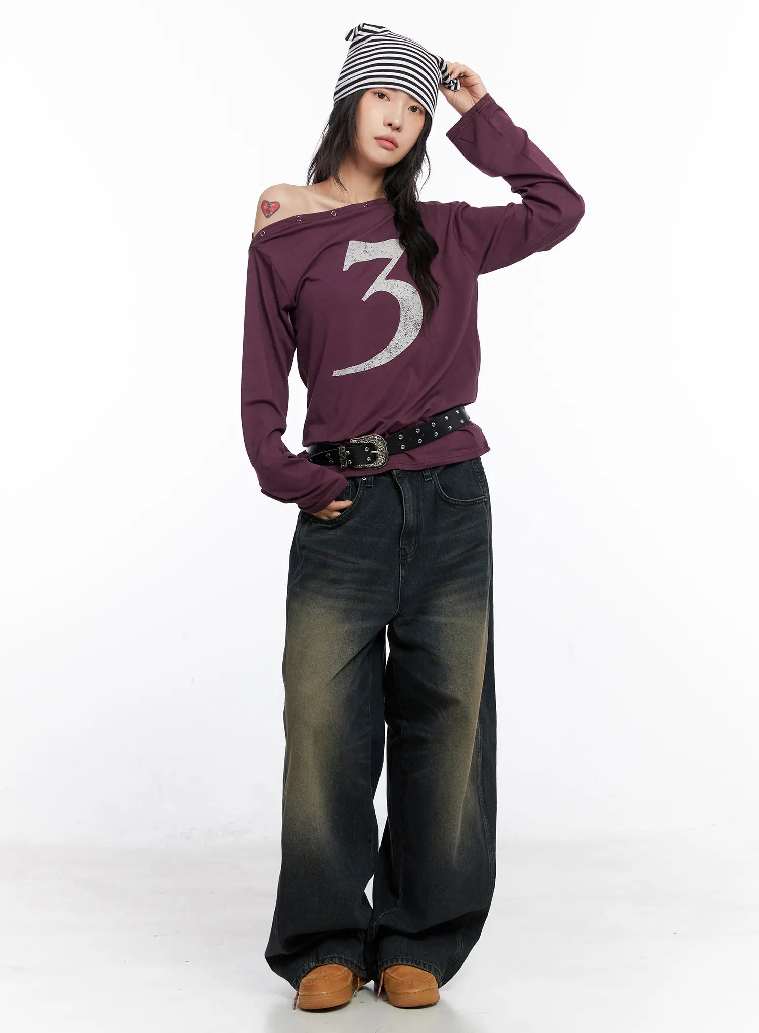 Eyelet Graphic Off-Shoulder Top CO507