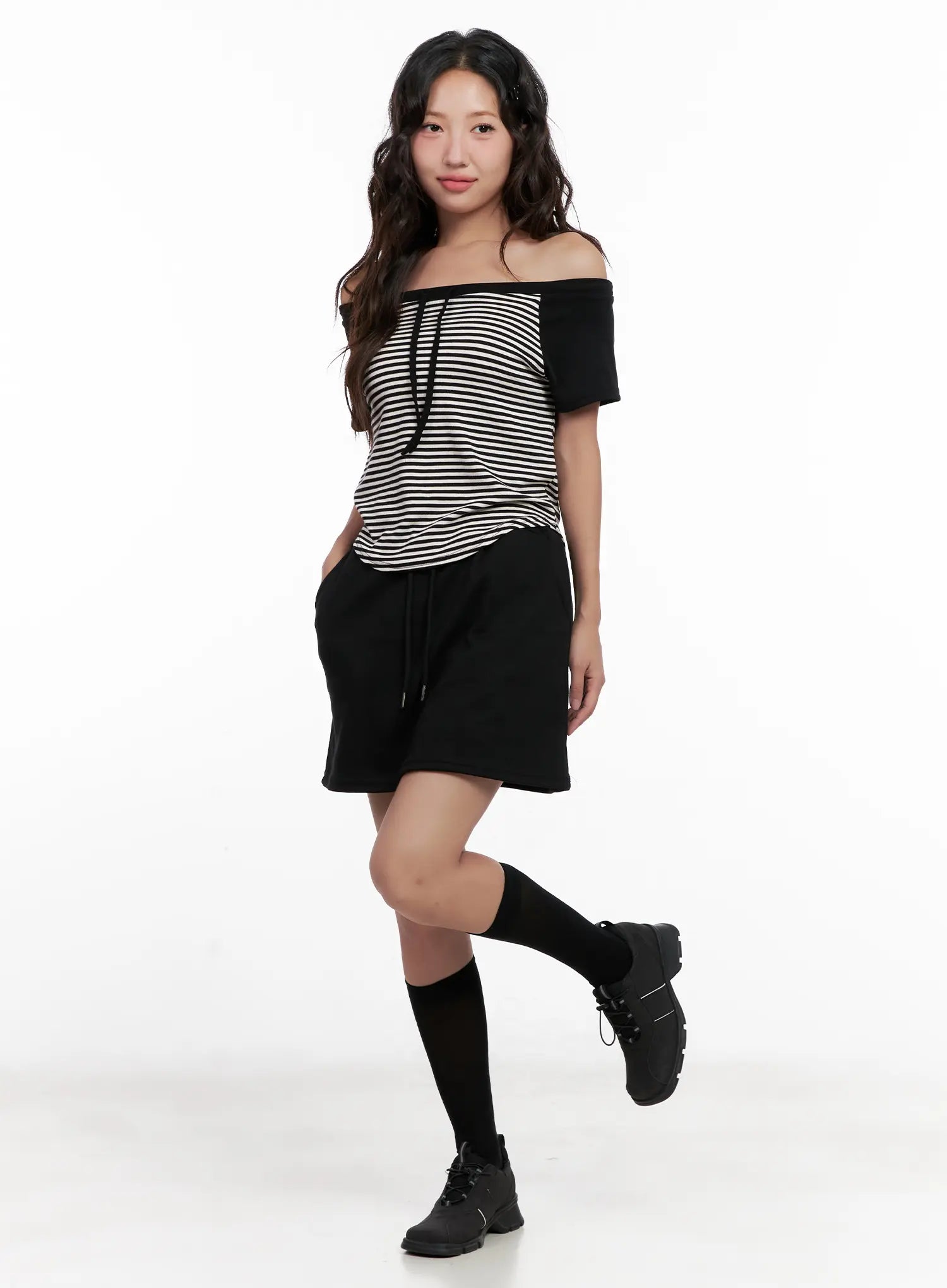 Striped Off-Shoulder Tee CL518