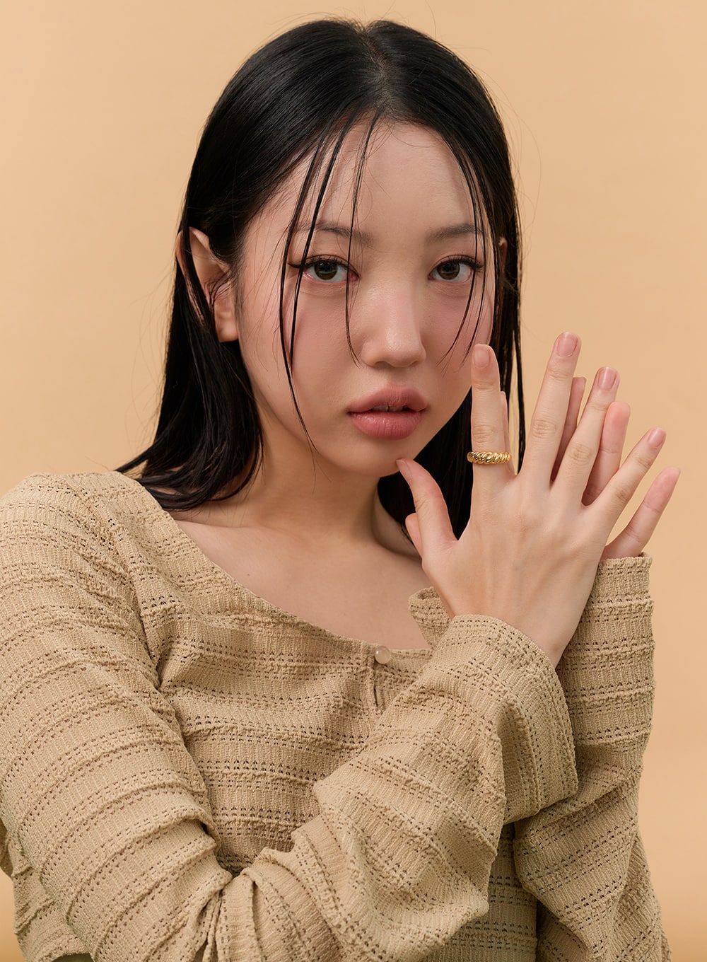 Gold Twisted Ring IN302