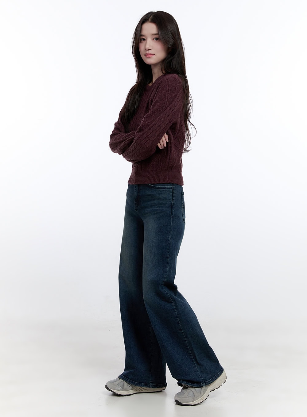 Cable Knit Round Neck Sweater ON418