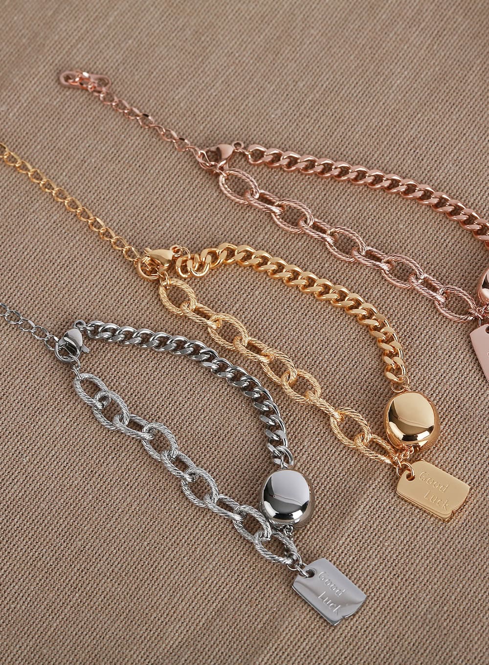 Lucky Pendant Chain Bracelet IL411