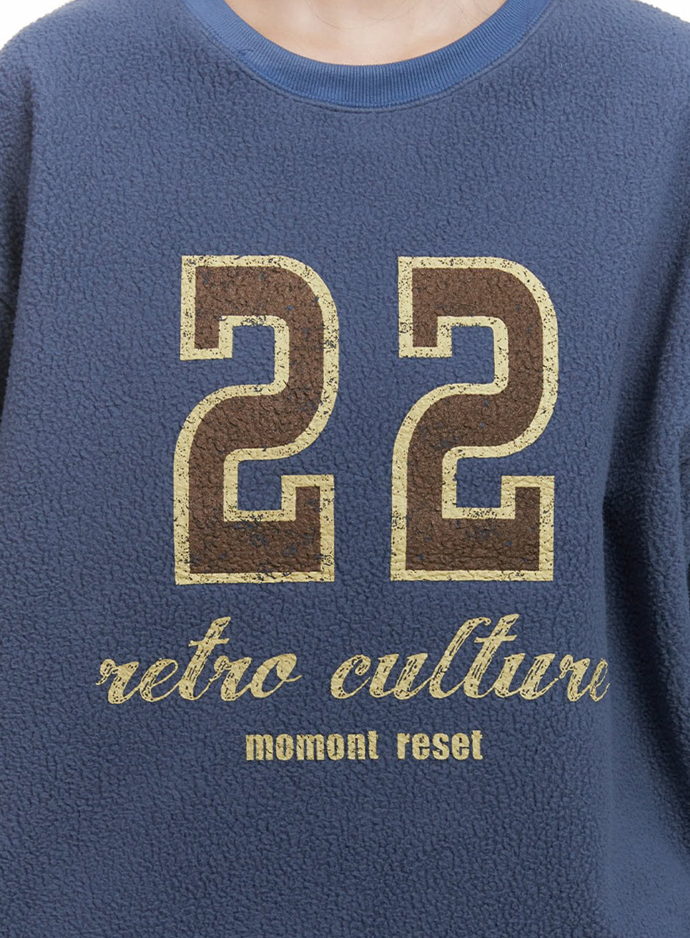 Fuzzy Oversized Crew-Neck Sweatshirt IJ510