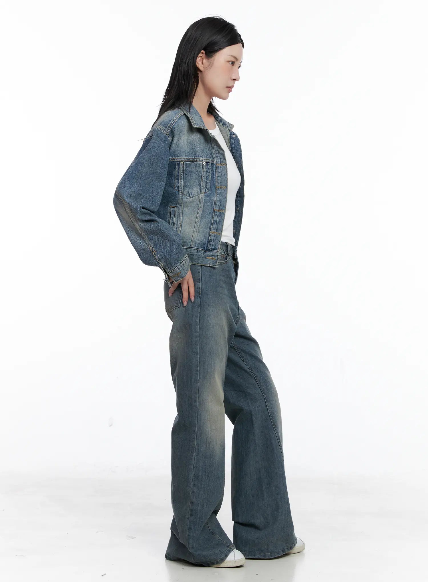 Aylin Wide Bootcut Jeans CS526