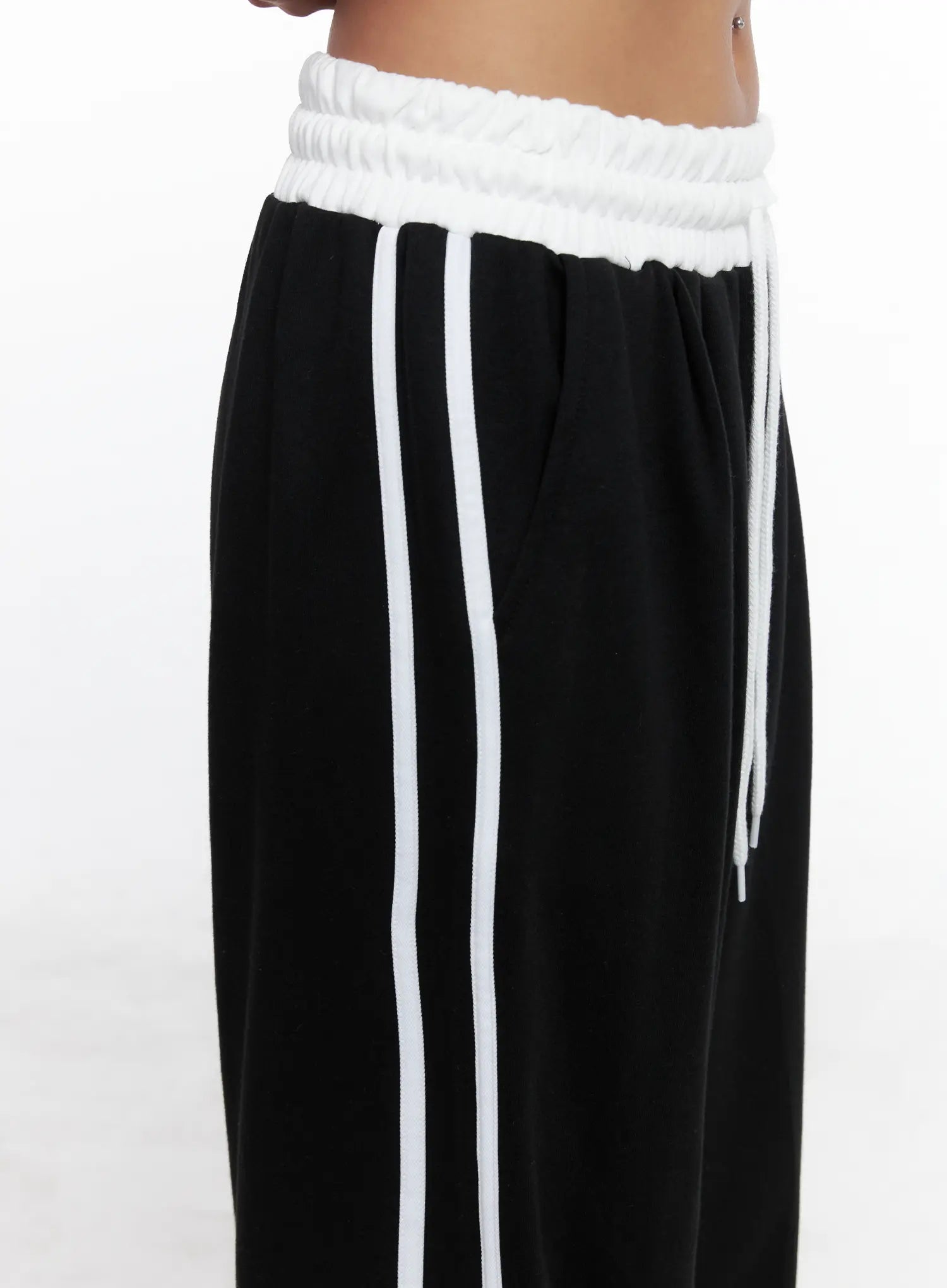 Striped Contrast Wide Leg Sweatpants CS524