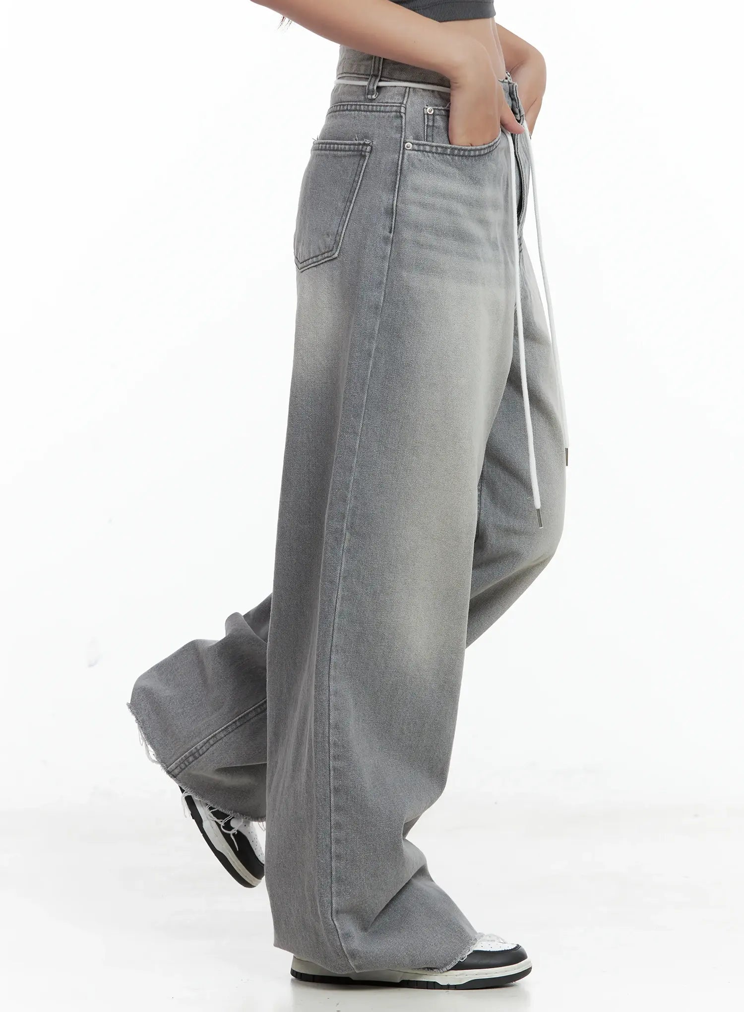 Saerom Washed Wide-Leg Denim Jeans CL509