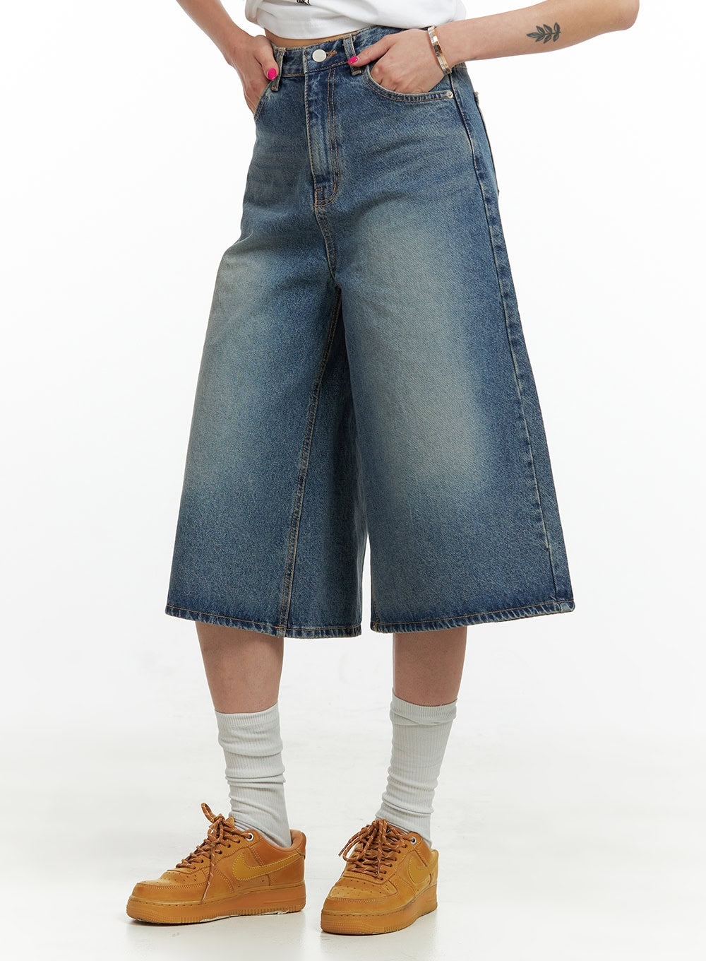 Low Rise Bermuda Jorts CU417