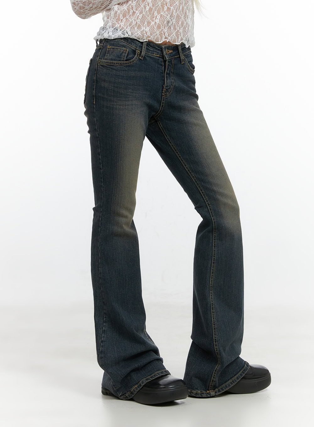 Elsie Contour Fit Washed Bootcut Jeans CS425