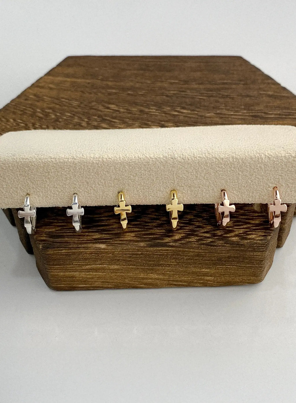 Bishop Cross Snap Earrings IU506