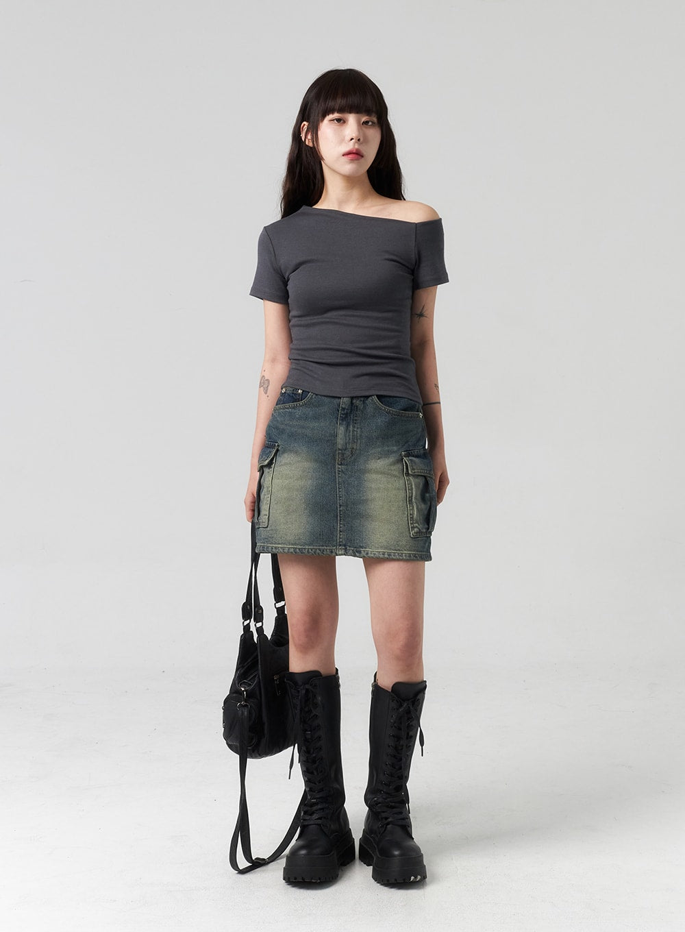 Off-Shoulder Tee CL318