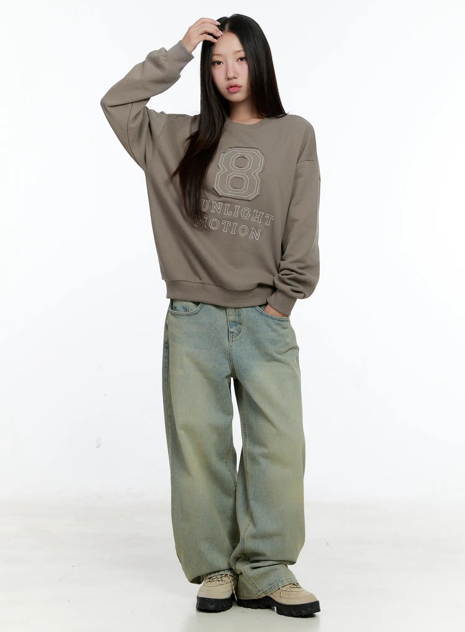 Embroidered Graphic Oversized Sweatshirt CS518