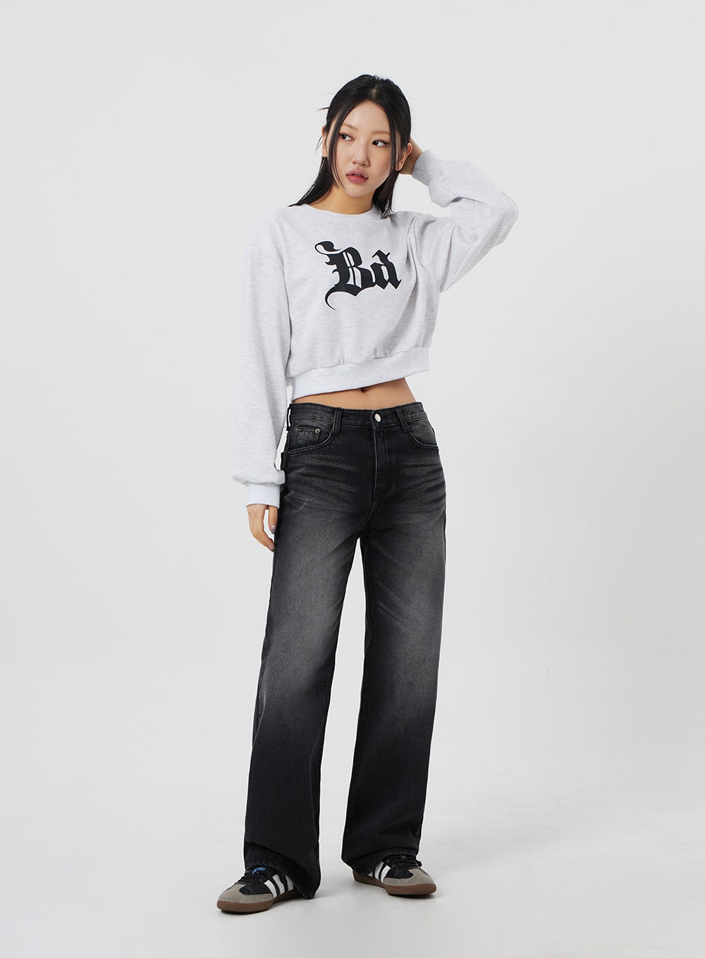 Graphic Cropped Sweatshirt CF327