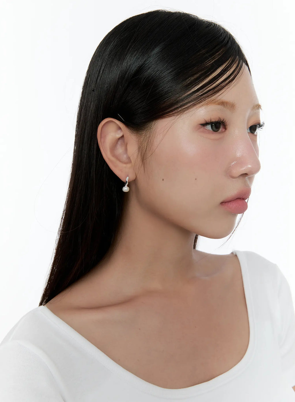 Elegant Twist Faux Pearl Earrings CS518