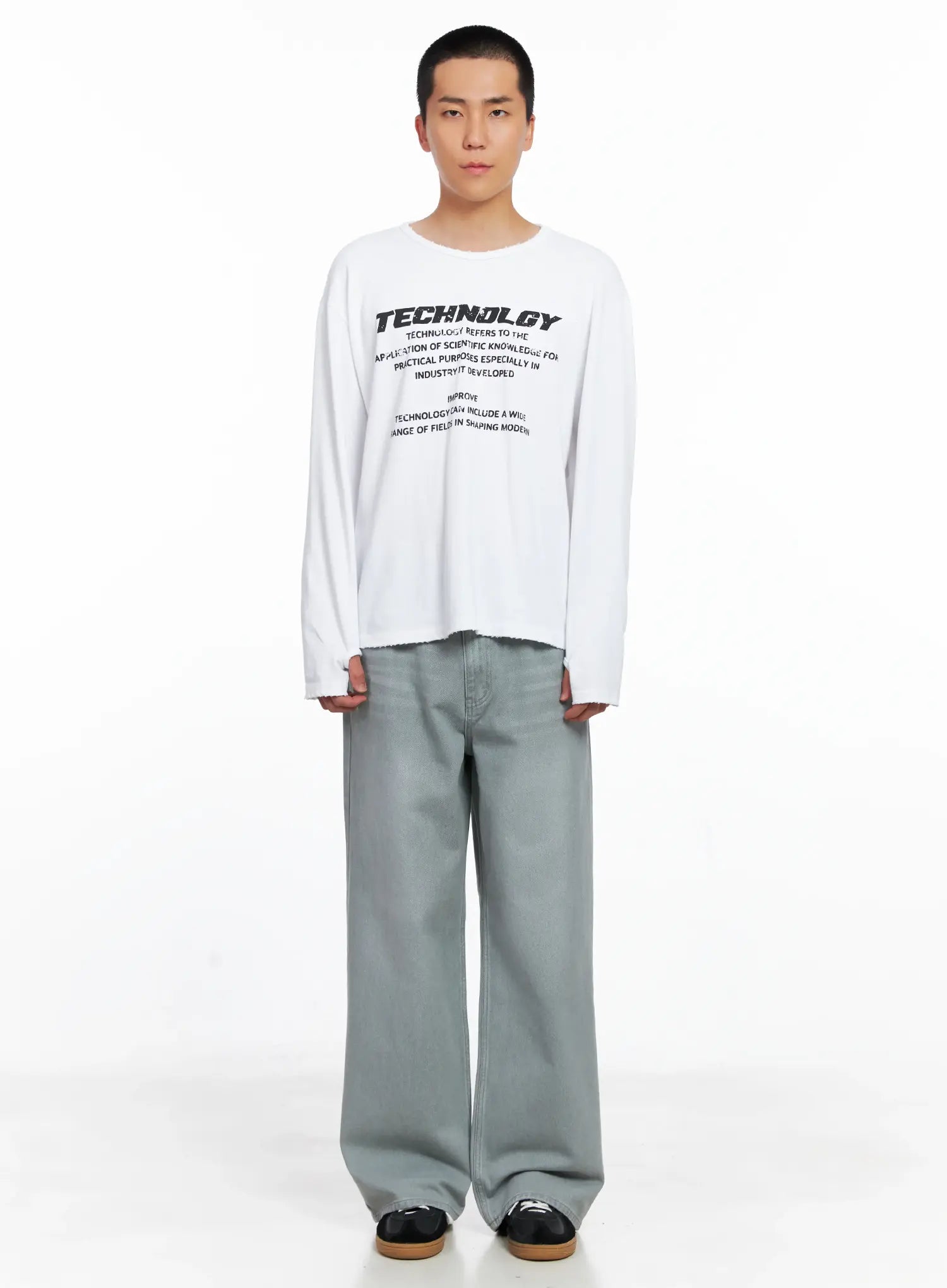 Men's Tech Graphic Long Sleeve Tee IS509