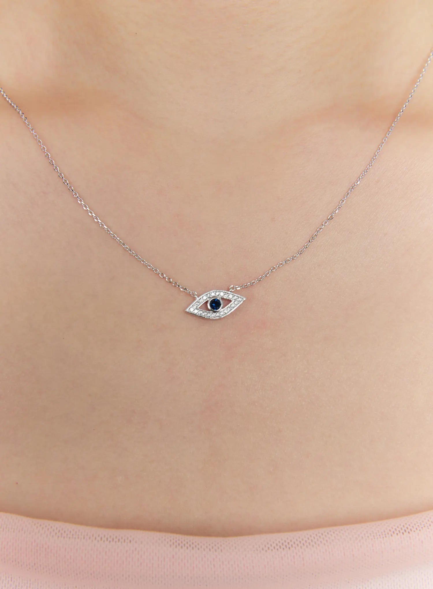 Sapphire Gaze Necklace IS517
