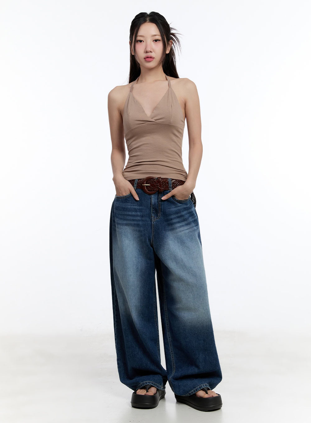 Slim-Fit Halter Cami IU504