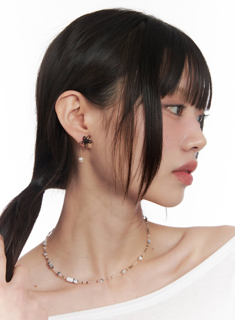 Ezra Black Earrings IY530