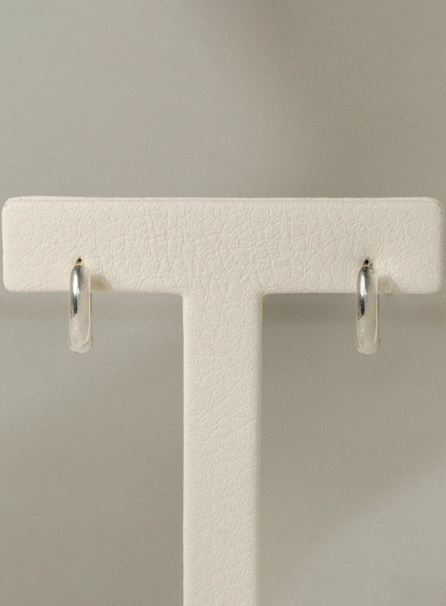 Kavan Touchline Snap Earring (1pc) IU506