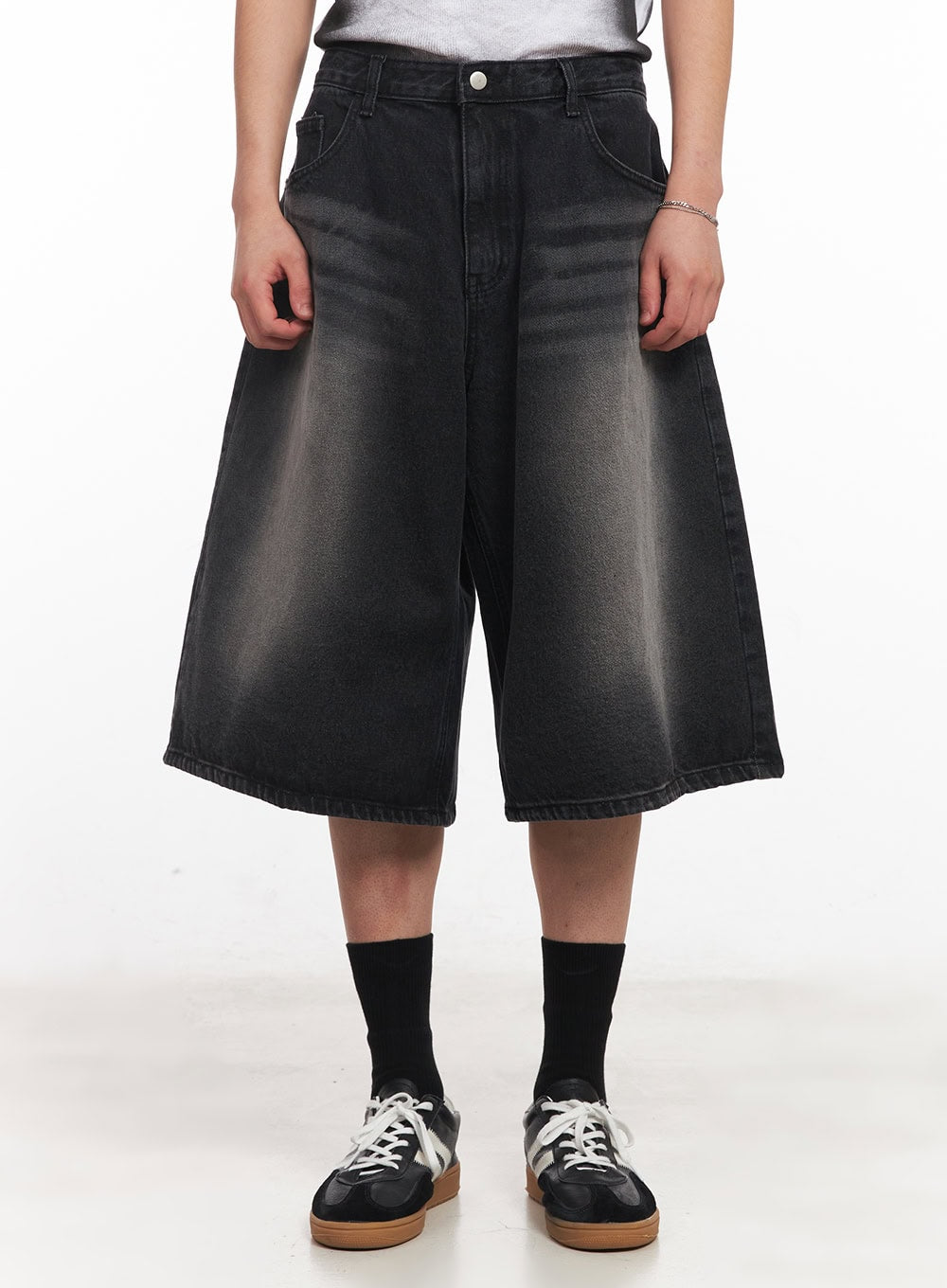 Men's Washed Relaxed-Fit Jorts IY505