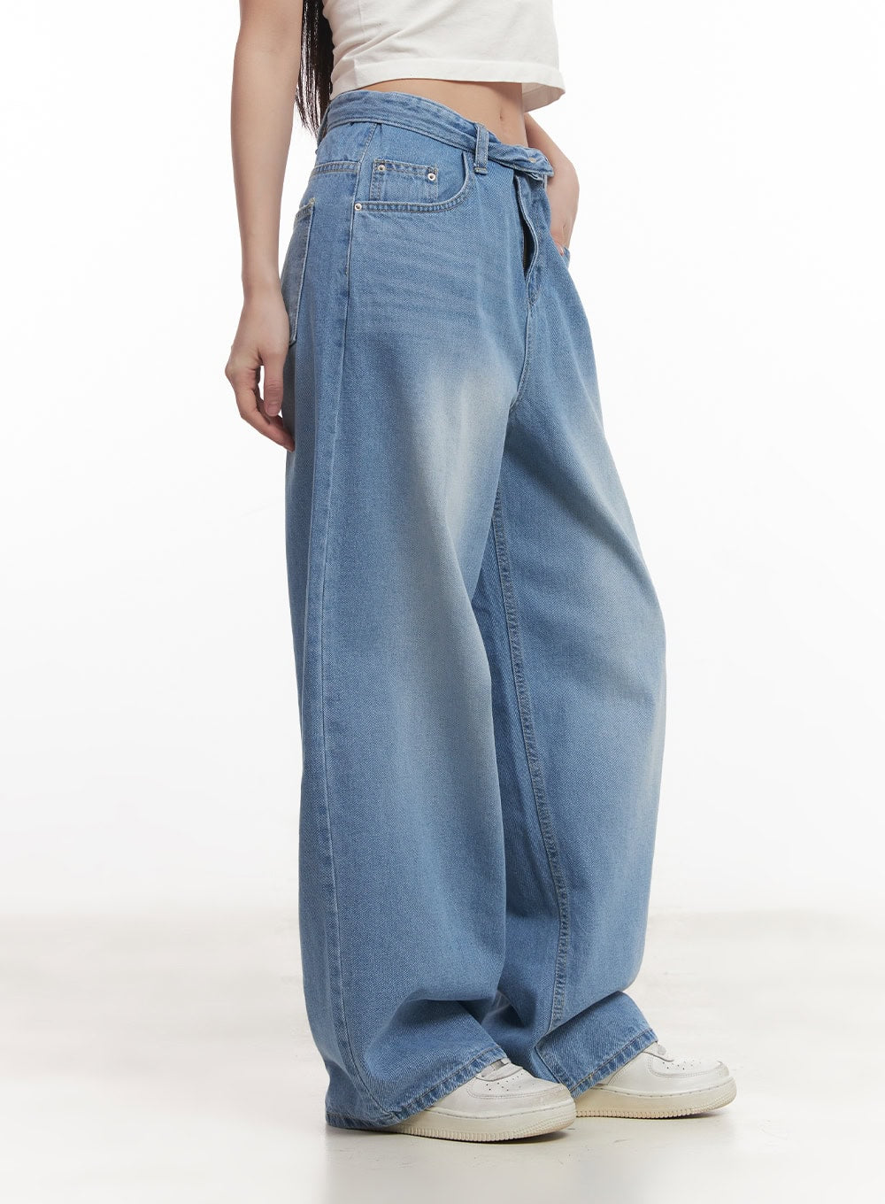 Vienna Washed Wide-Leg Jeans CM531