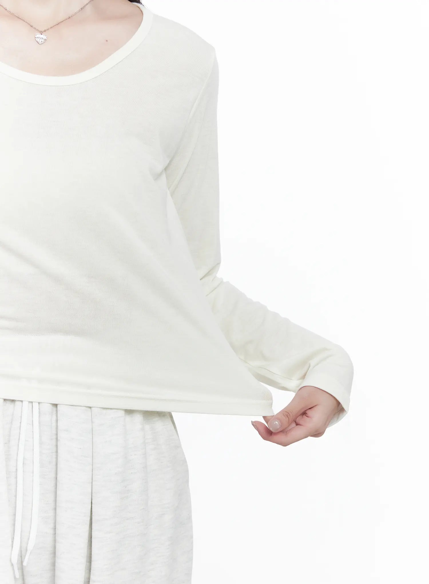 Basic Round Neck Long Sleeve Tee CS523