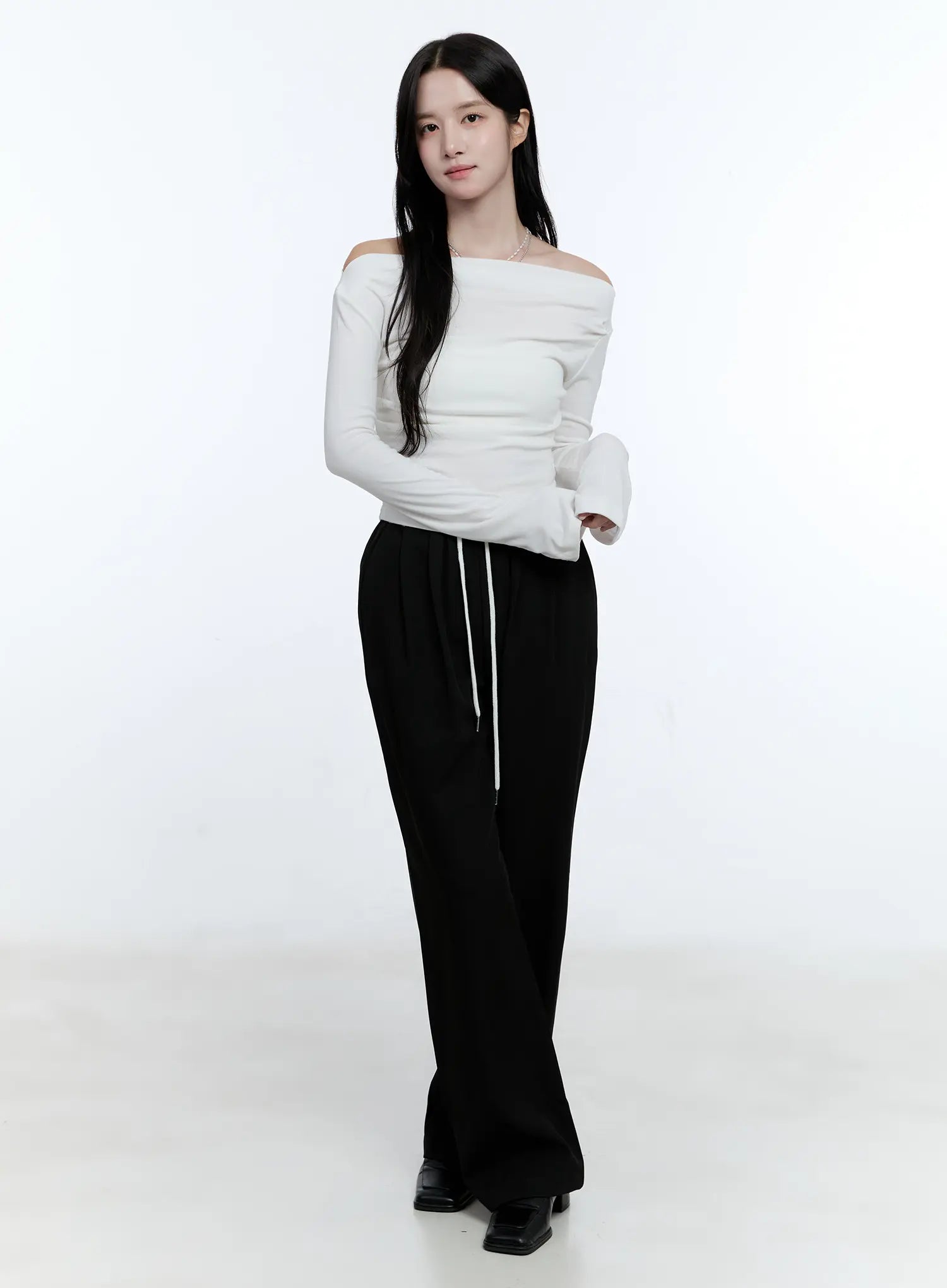 Chic Off-Shoulder Long-Sleeve Top CG512