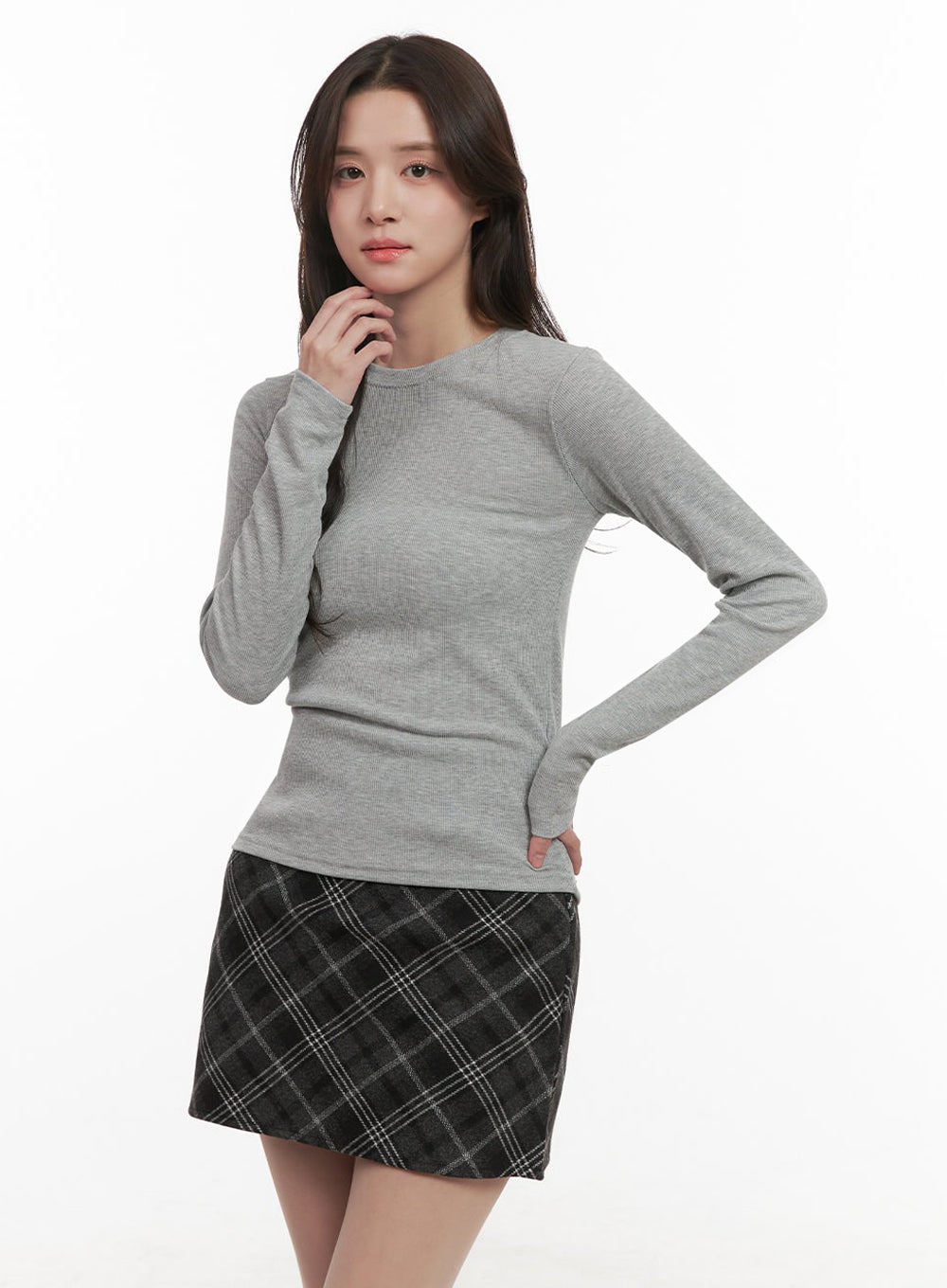 Essential Slim-Fit Long-Sleeve Top IJ510